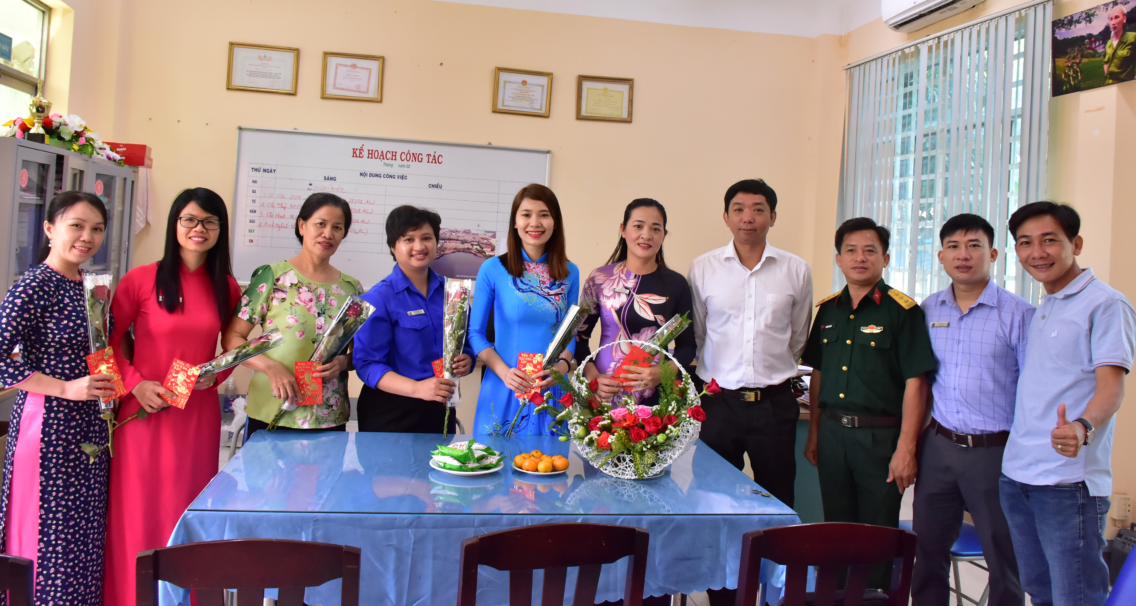 Công đoàn Trung tâm GDQPAN ĐHQG-HCM tổ chức các hoạt động kỷ niệm ngày Quốc tế phụ nữ 8/3.